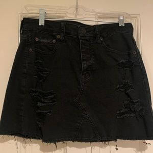 American Eagle Black Jean Skirt (US Size 2)